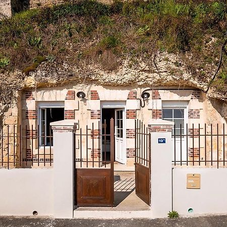La Cavee Du Coteau, Petit Cocon Troglodytique Villa Vouvray Exterior photo