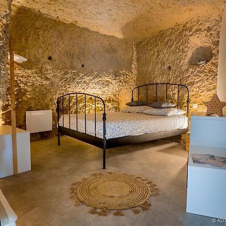 La Cavee Du Coteau, Petit Cocon Troglodytique Villa Vouvray Exterior photo