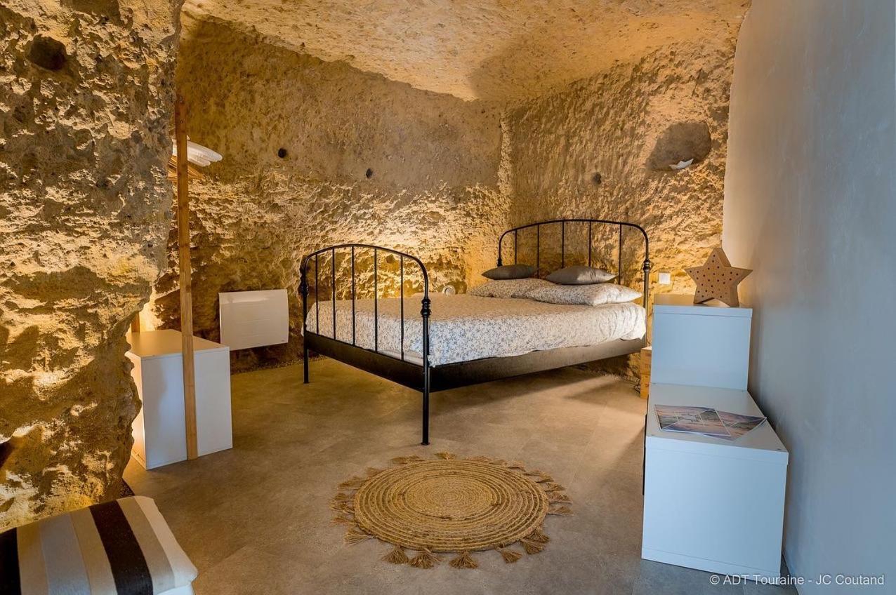La Cavee Du Coteau, Petit Cocon Troglodytique Villa Vouvray Exterior photo